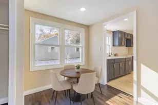 8406 Ellsworth Ct, Merrillville, IN 46410 - Photo 28