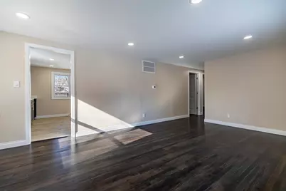 8406 Ellsworth Court, Merrillville, IN 46410 - Photo 12