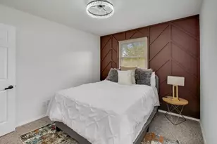 1124 Clinton St, Gary, IN 46406 - Photo 30