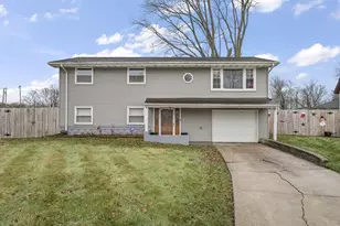 919 W 69th Pl, Merrillville, IN 46410 - Photo 1