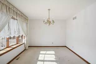 1325 Wildwood Dr, Lowell, IN 46356 - Photo 6