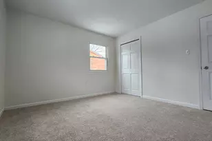 723 Fox River Rd, Valparaiso, IN 46385 - Photo 8