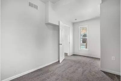 105 E Bates Street, Hebron, IN 46341 - Photo 14