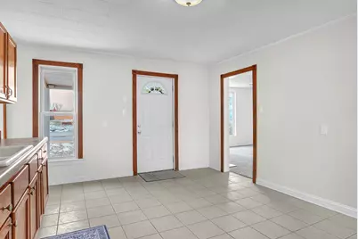 105 E Bates Street, Hebron, IN 46341 - Photo 4