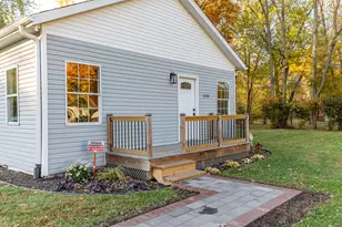 2290 Newton St, Lake Station, IN 46405 - Photo 4