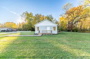 2290 Newton St, Lake Station, IN 46405 - Photo 2