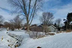 4806 Lynn Ln, Valparaiso, IN 46383 - Photo 16