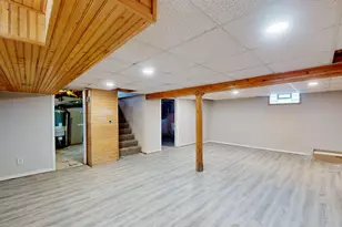 218 N Ash St, Hobart, IN 46342 - Photo 32