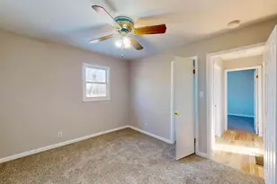 218 N Ash St, Hobart, IN 46342 - Photo 16