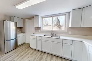 218 N Ash St, Hobart, IN 46342 - Photo 24