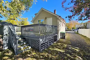 218 N Ash St, Hobart, IN 46342 - Photo 34