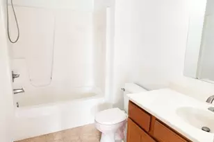 691 W 77th Ave, Merrillville, IN 46410 - Photo 8