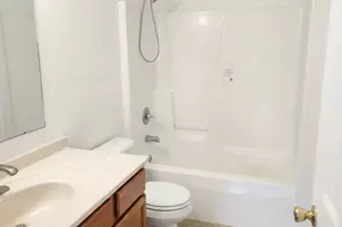 691 W 77th Ave, Merrillville, IN 46410 - Photo 6