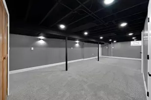 8228 Greenwood Ave, Munster, IN 46321 - Photo 16