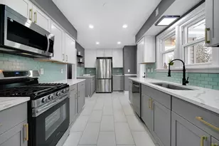 8228 Greenwood Ave, Munster, IN 46321 - Photo 6