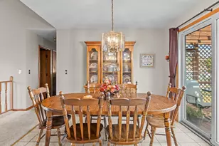 372 Radcliff Dr, Valparaiso, IN 46383 - Photo 10