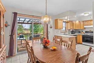 372 Radcliff Dr, Valparaiso, IN 46383 - Photo 6