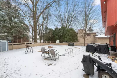 602 Brunswick Court, Valparaiso, IN 46383 - Photo 32