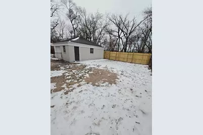 2100 W 2nd Avenue, Gary, IN 46404 - Photo 22