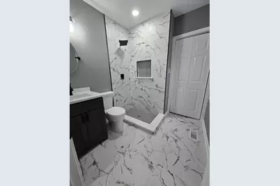 2100 W 2nd Avenue, Gary, IN 46404 - Photo 10