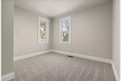 253 S Greenwich Street #1, Valparaiso, IN 46383 - Photo 6