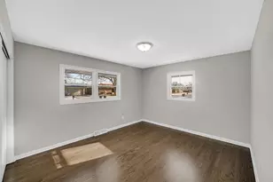 326 S Lasalle St, Hobart, IN 46342 - Photo 20