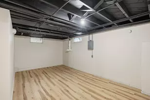 1017 W 63rd Ave, Merrillville, IN 46410 - Photo 14