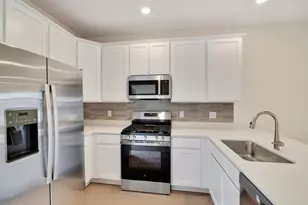 13089 Carolina St, Crown Point, IN 46307 - Photo 2