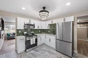 2307 Jennings St, Gary, IN 46404 - Photo 2