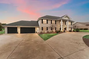 9280 Monix Dr, Saint John, IN 46373 - Photo 2