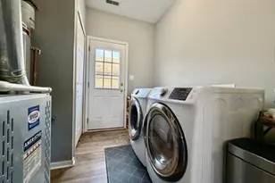 11610 Broadway, Crown Point, IN 46307 - Photo 12