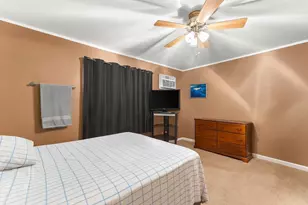 8831 Schneider Ave, Highland, IN 46322 - Photo 6