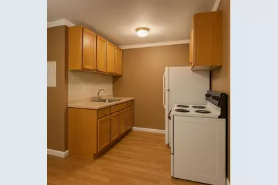 8831 Schneider Avenue #53, Highland, IN 46322 - Photo 4