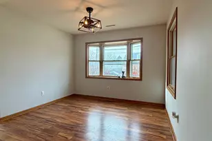 207 E Joliet St, Schererville, IN 46375 - Photo 8