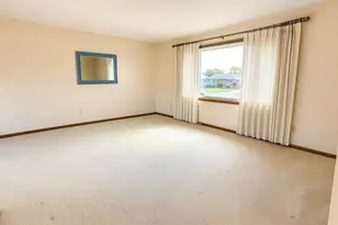 3631 Manor Dr, Highland, IN 46322 - Photo 6