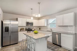 4520 W 78th Pl, Merrillville, IN 46410 - Photo 8