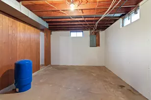 2201 Linda Rd, Valparaiso, IN 46383 - Photo 22