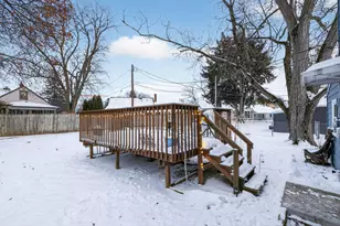 1027 Fox St, La Porte, IN 46350 - Photo 2