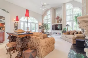 836 Royal Dublin Ln, Dyer, IN 46311 - Photo 20