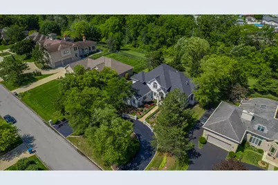 836 Royal Dublin Lane, Dyer, IN 46311 - Photo 4