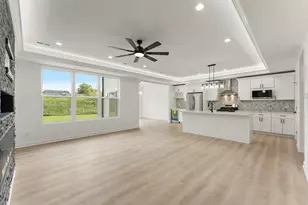 4427 W 77th Ave, Merrillville, IN 46410 - Photo 8