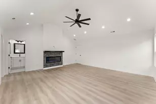 4427 W 77th Ave, Merrillville, IN 46410 - Photo 28