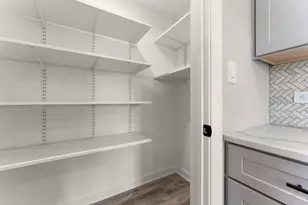 4421 W 77th Ave, Merrillville, IN 46410 - Photo 36