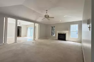 215 Dundee St, Valparaiso, IN 46385 - Photo 6