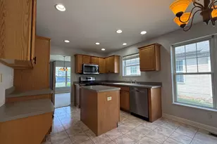 215 Dundee St, Valparaiso, IN 46385 - Photo 8