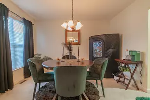 215 Dundee St, Valparaiso, IN 46385 - Photo 6