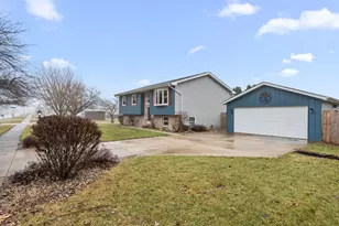 902 Aspen St, Hebron, IN 46341 - Photo 18