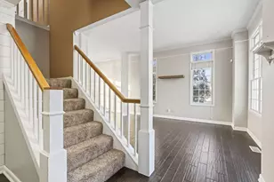 822 E Remington Square, La Porte, IN 46350 - Photo 10