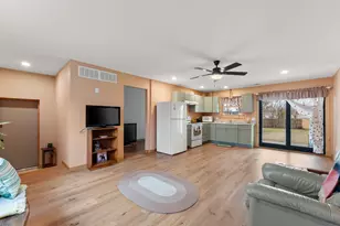 25 E Grove St, Wheatfield, IN 46392 - Photo 4