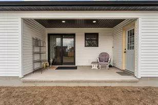 25 E Grove St, Wheatfield, IN 46392 - Photo 16